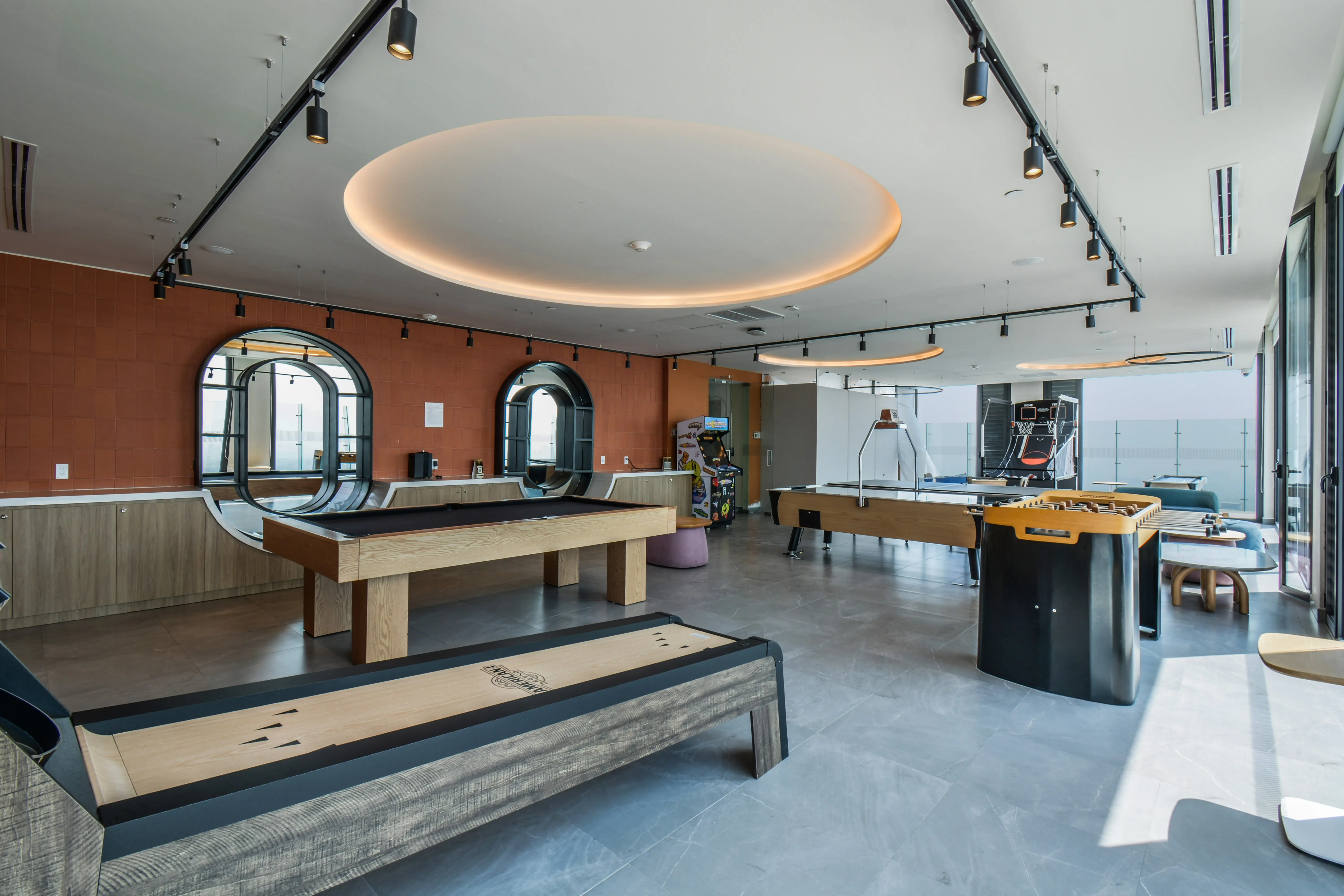 Riga game room