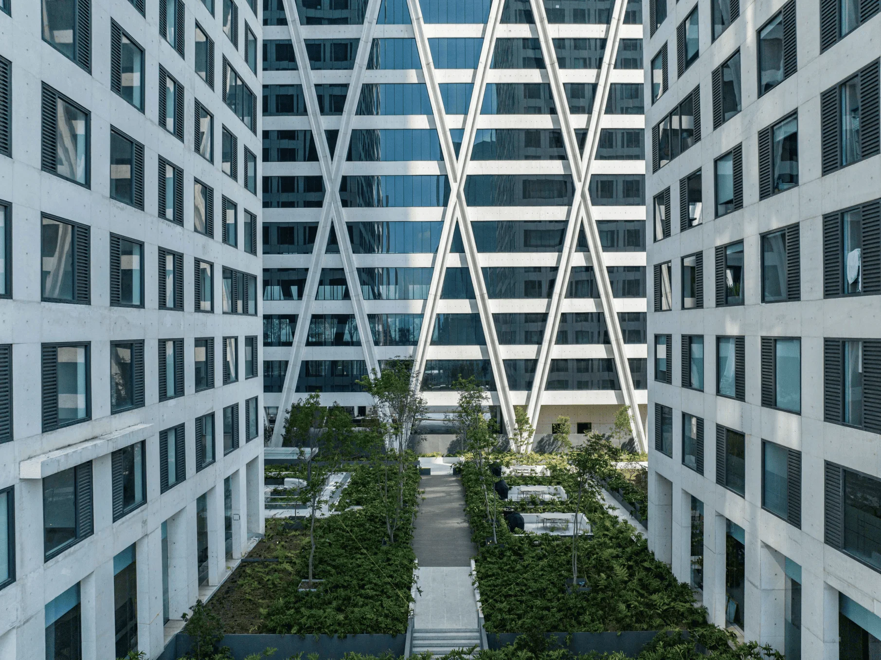 Building Facades and green areas