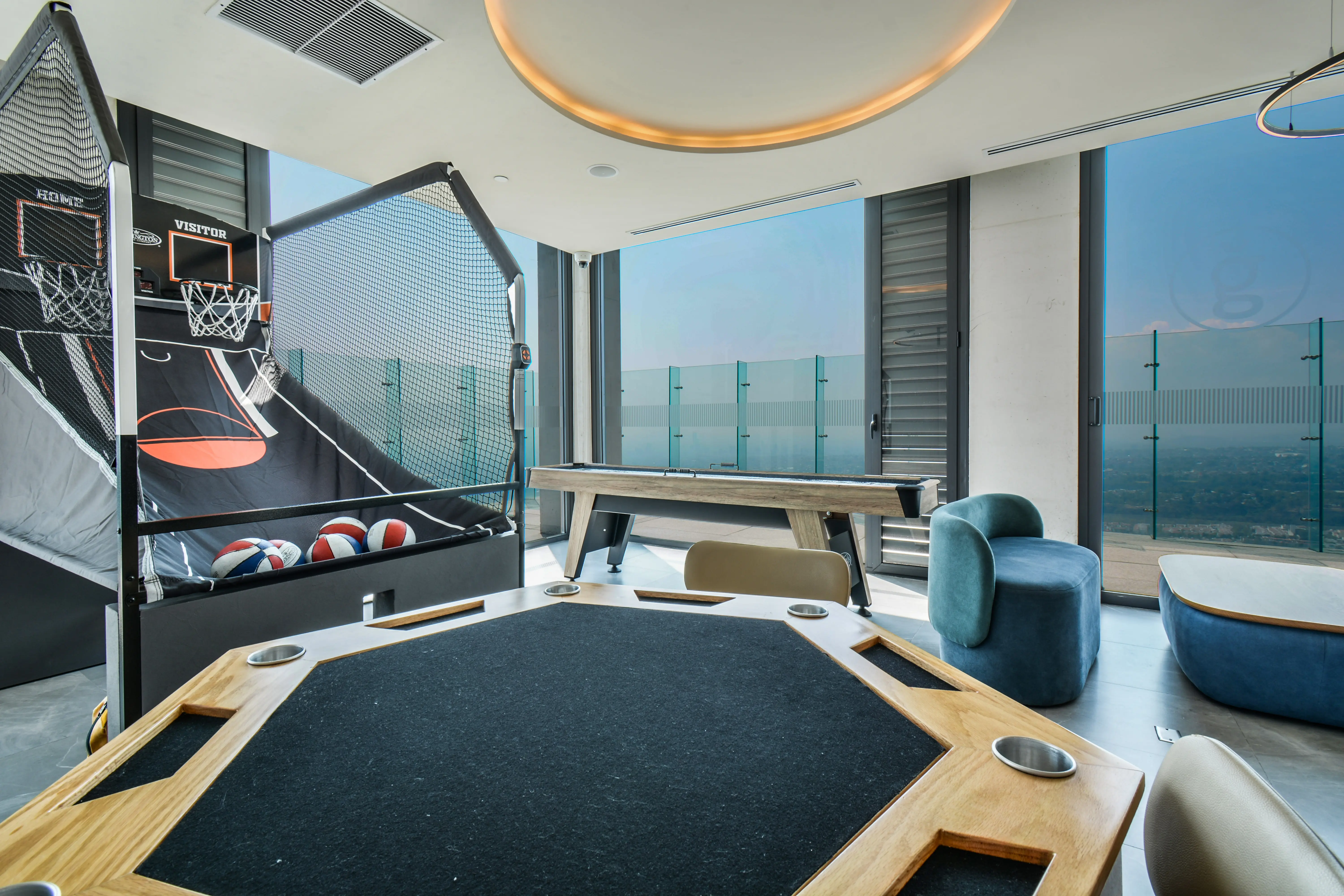 Riga game room