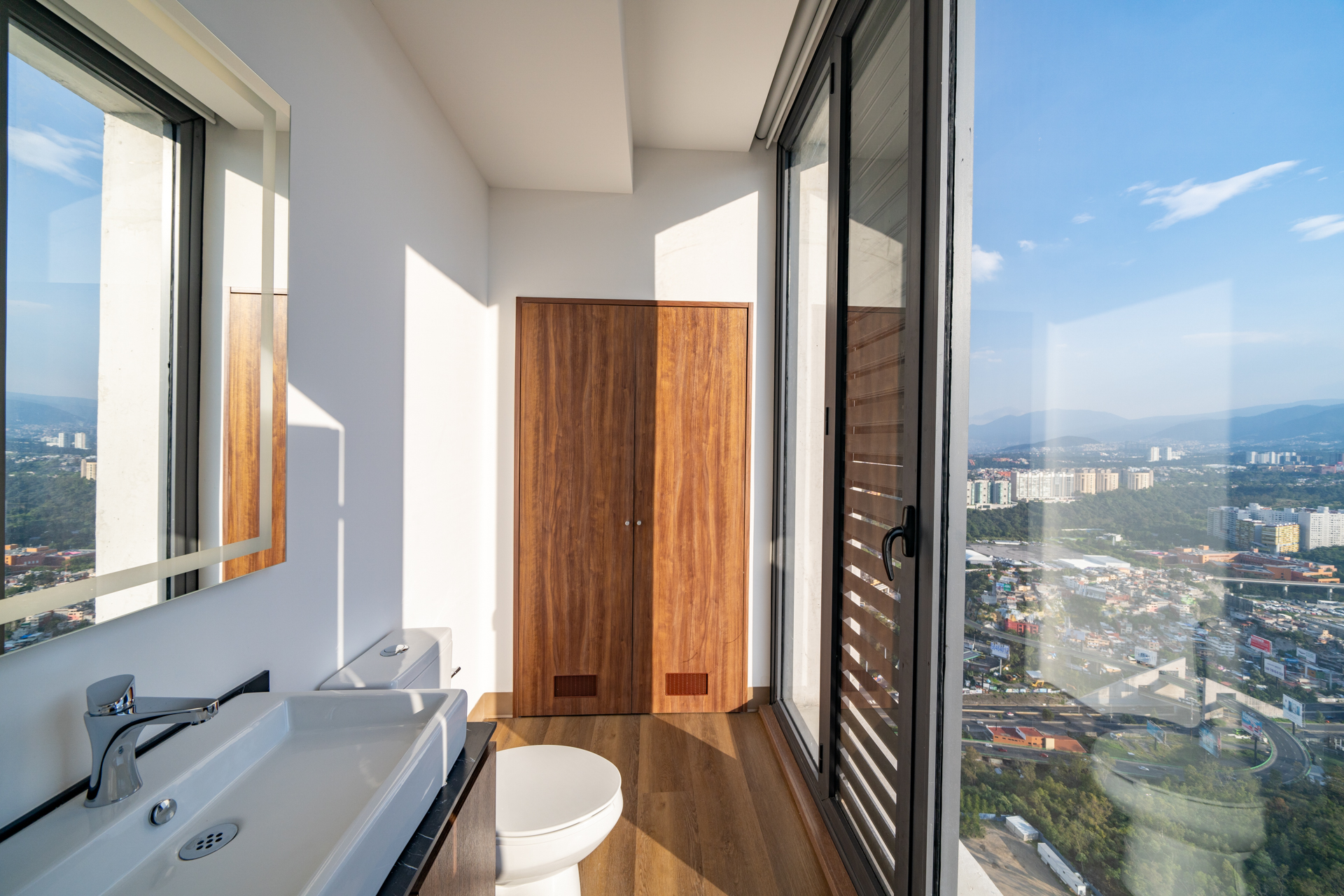 Penthouse 1 Rec.
