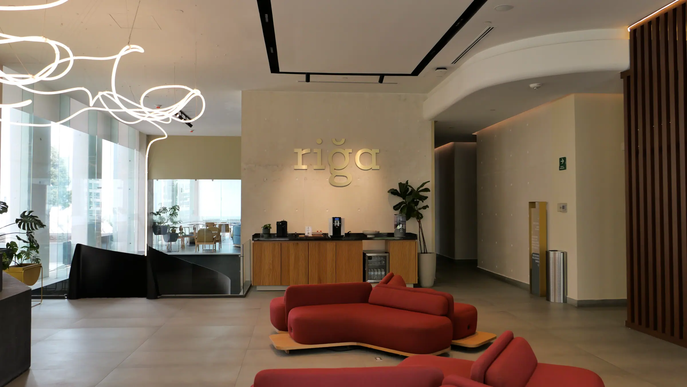 Lobby y Concierge 24 Horas